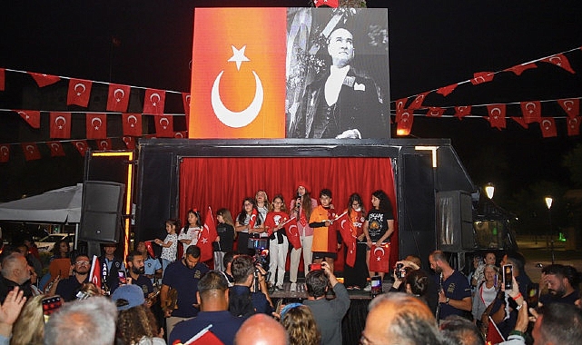 Çeşme’de 19 Mayıs’ta mükemmel kutlama