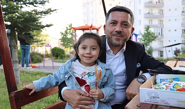 Nevşehir Belediye Başkanı Rasim Arı, 2000 Konutlar ve 15 Temmuz Mahallelerinde belediye gruplarınca gerçekleştirilen yol bakım ve tamir çalışmalarını inceledi