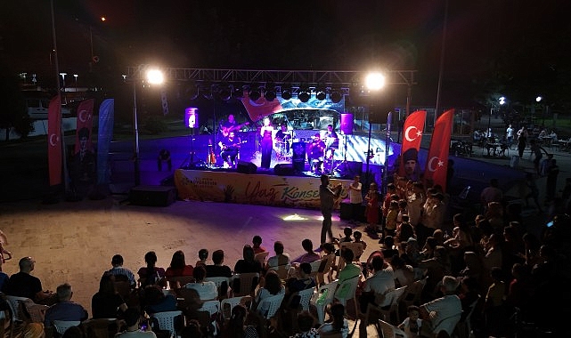 Aydın Büyükşehir Belediyesi, “Yaz Konserleri” aktiflikleri kapsamında bu defa Germencik Belediye Parkı’nda harika bir konser gerçekleştirdi