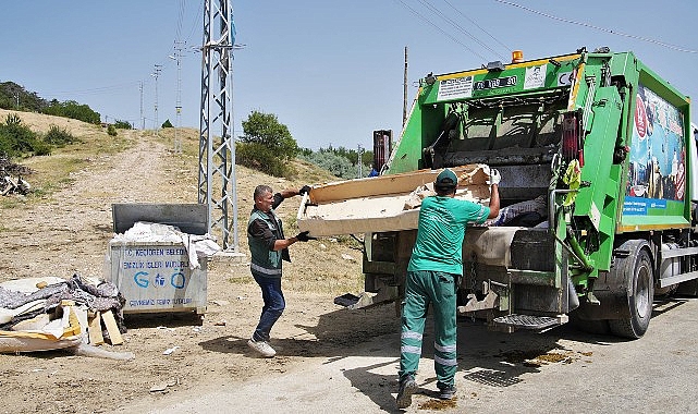Keçiören Belediyesi tarafından ilçeye bağlı dört köyde köşe bucak mıntıka paklığı ve ilaçlama çalışması yapıldı