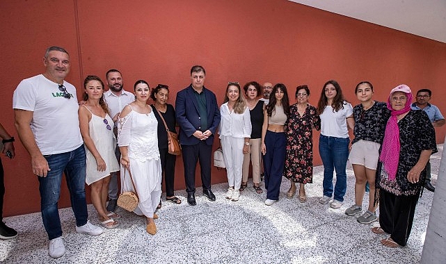 Lider Tugay Balçova Cemevi’nde aşure lokmasına ortak oldu