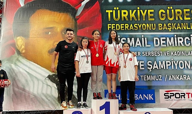 Nevşehir Belediyesi atleti Buğlem Kılıç, U-11 Bayanlar Güreş Türkiye Şampiyonası’nda 54 Kg’da Türkiye Şampiyonu oldu