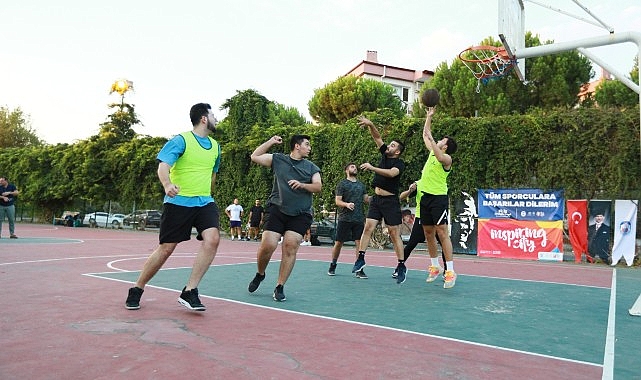 Genç atletler Zafer Turnuvası’nda bu kere basketbol için yarıştı