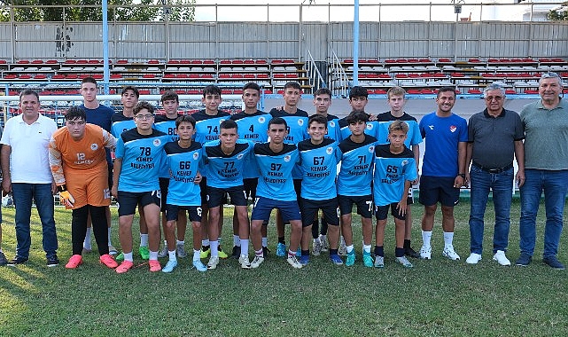 Kemer Belediyespor U16 ekibi gol oldu yağdı