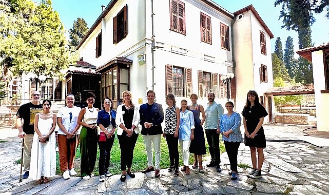 Ege Üniversitesinden bir birinci: Görsel İrtibat Tasarımı Yüksek Lisans Programı açıldı