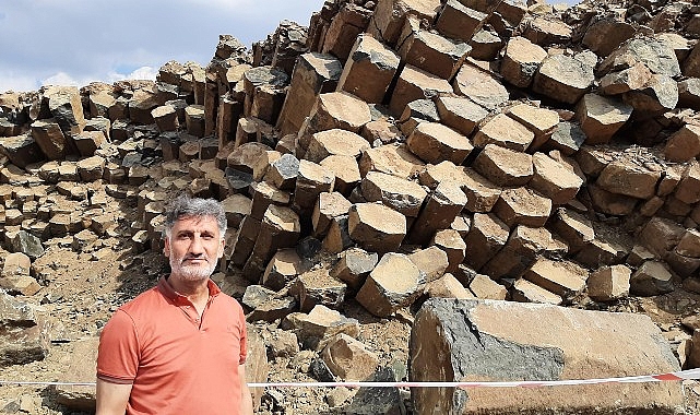 Harran Üniversitesi Öğretim Üyesinin Teşebbüsleriyle Siverek’te Keşfedilen Bazalt Sütunları Müdafaa Altına Alındı