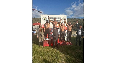 Belediye güreşçisinden kürsü başarısı