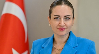 Antalya Büyükşehir Belediye Başkan Vekili Büşra Özdemir’in Öğretmenler Günü Mesajı