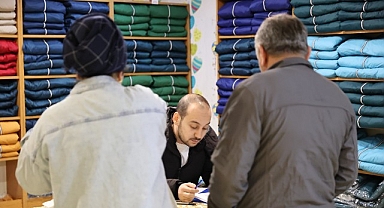 Bayrampaşa Belediyesi’nden 900 çocuğa 900 mont